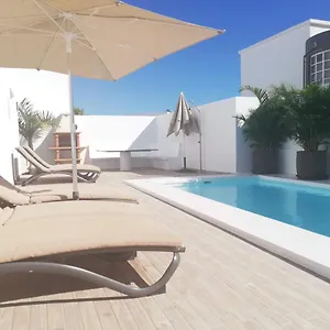 https://villa-elena.puertodelcarmen-hotels.org